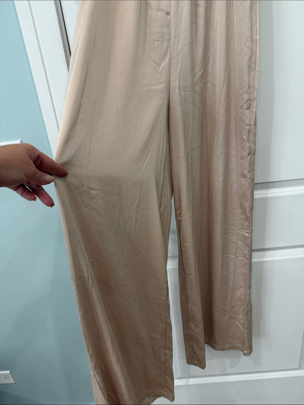 Nasty Gal Satin Shoulder Padded Wide Leg Jumpsuit Champagne Size 10 NWT - Picture 5 of 8